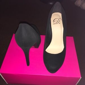 Round Toe, Platform Pump!